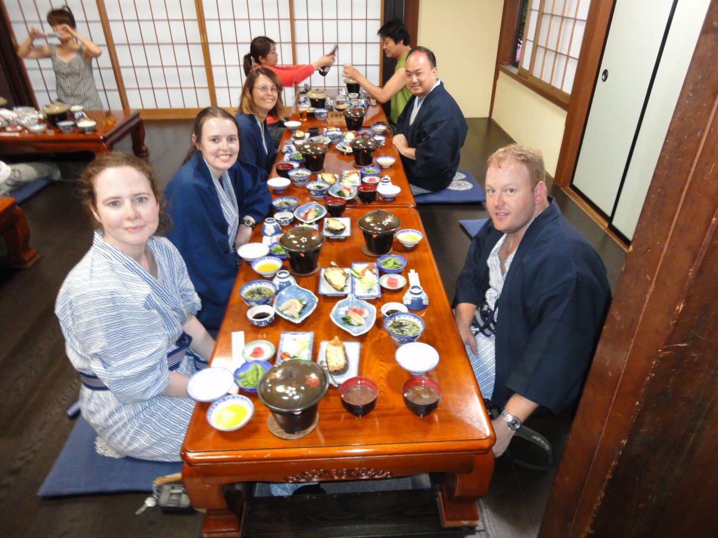 do-you-tip-in-japan-japanese-tipping-etiquette-insidejapan-tours